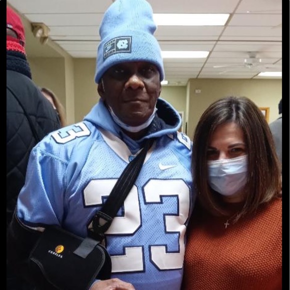 Meet your Posher, Tracey - Picture 1 of 9